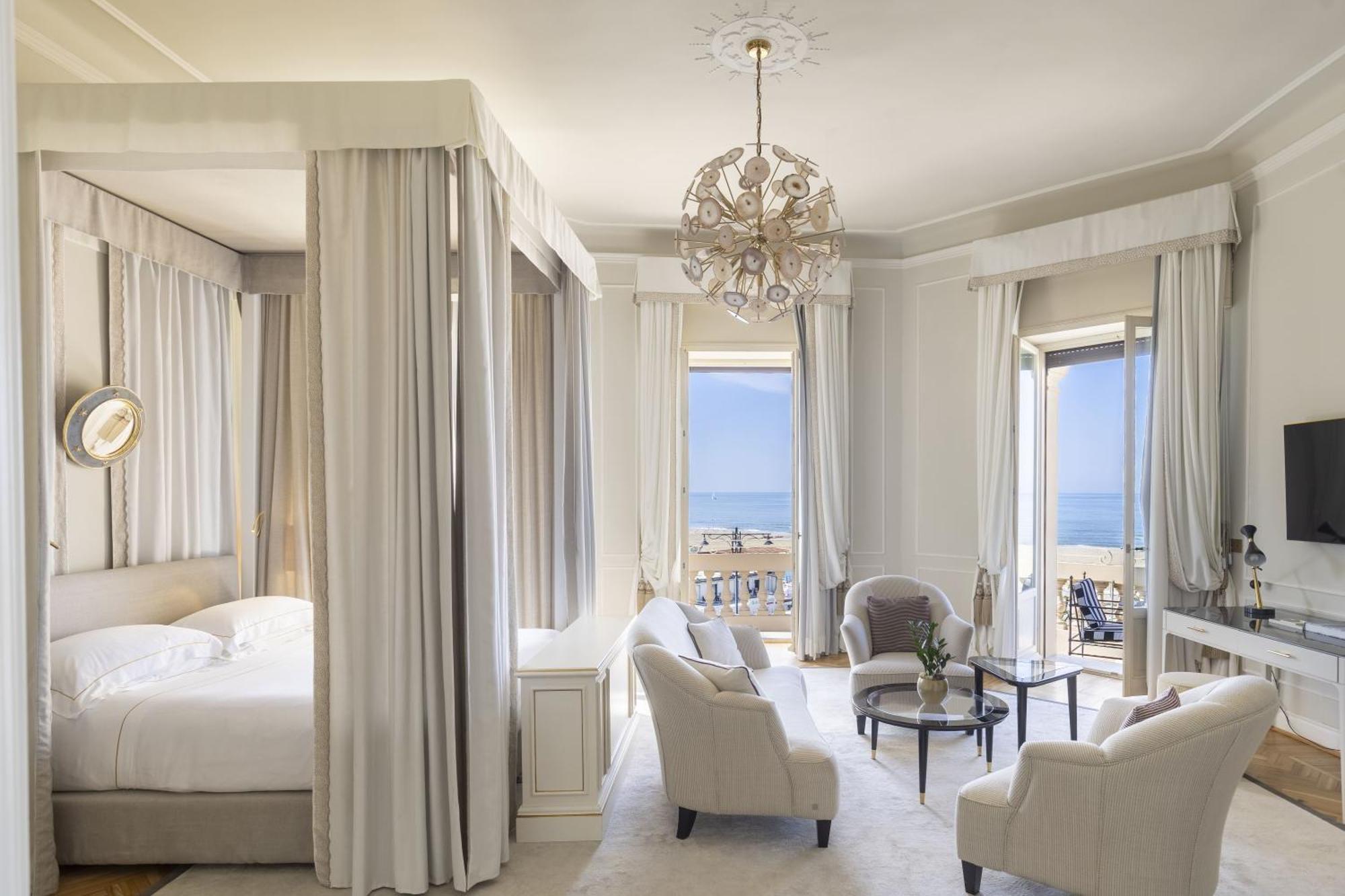 Grand Hotel Principe Di Piemonte Viareggio Bagian luar foto