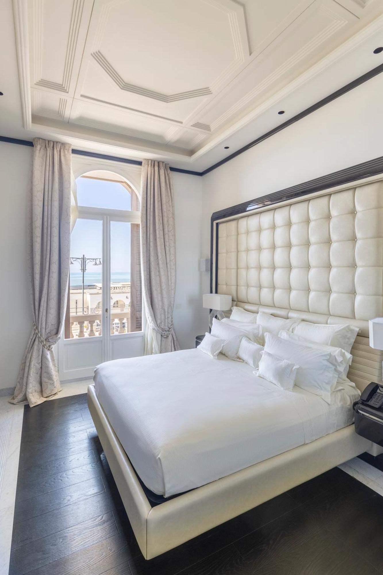 Grand Hotel Principe Di Piemonte Viareggio Ruang foto